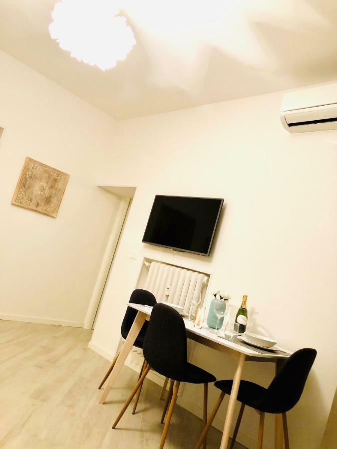 Indipendenza Luxury Apartments Bolonha Exterior foto